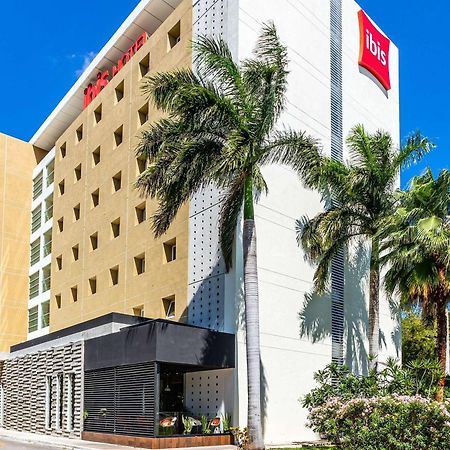 Ibis Mérida Exterior foto